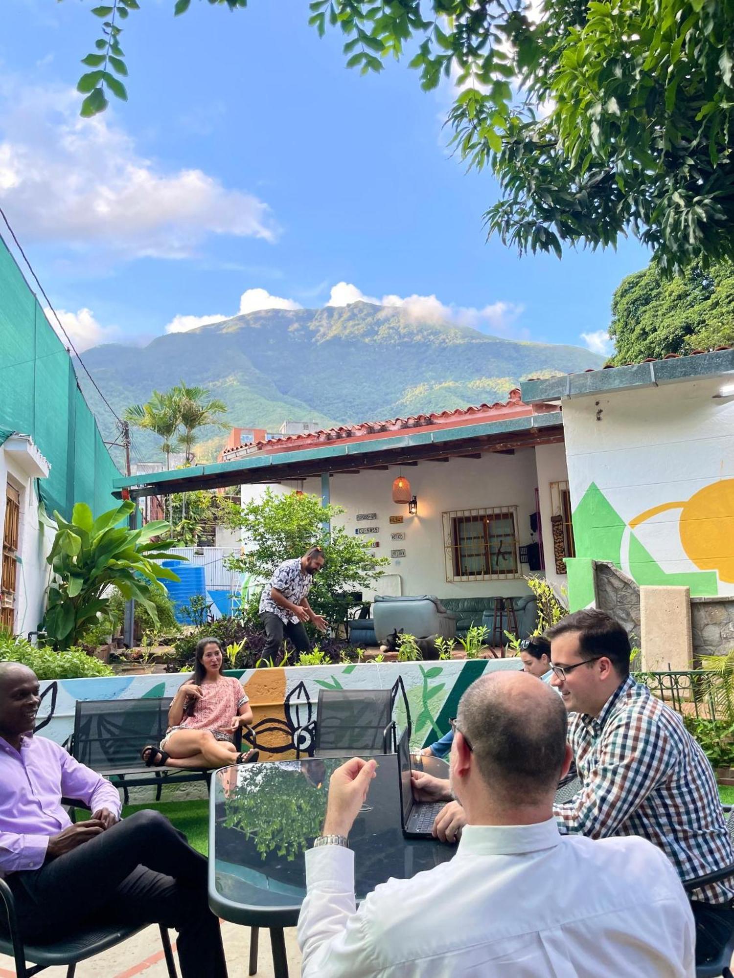 El Sofa Caracas Panzió Kültér fotó